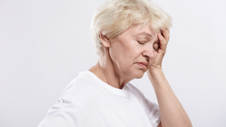 Yrsel och trötthet är ett par av symtomen vid MDS, en cancersjukdom som mestadels drabbar äldre. Foto: Shutterstock
